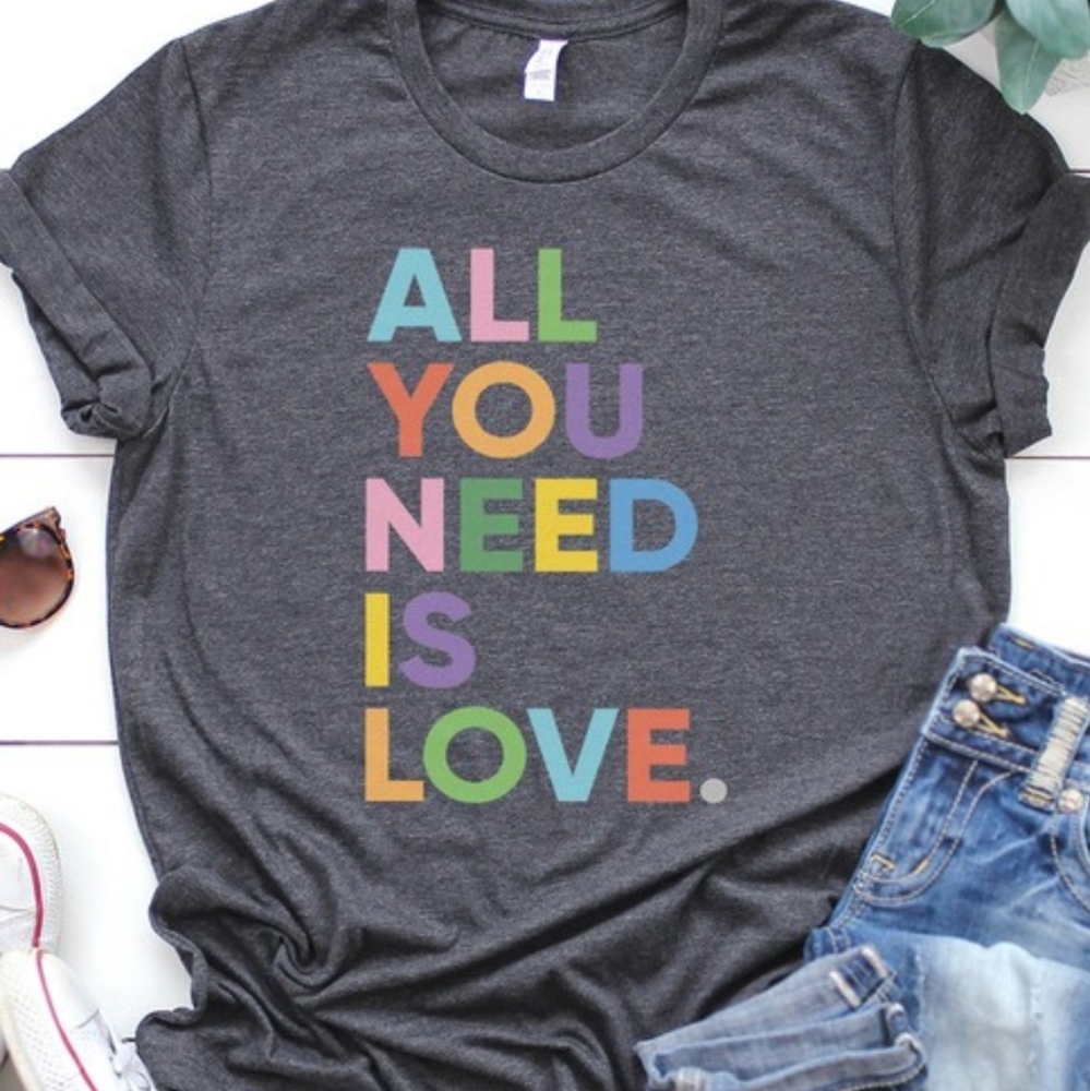GO TO NEW LISTING MEDIUM SOLD OUT Beatles Retro Tee Happiness Love Rainbow NEW - Picture 1 of 9